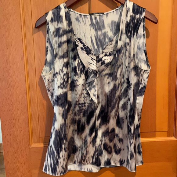 Elie Tahari Tops - Elie Tahari - sleeveless silky blouse
